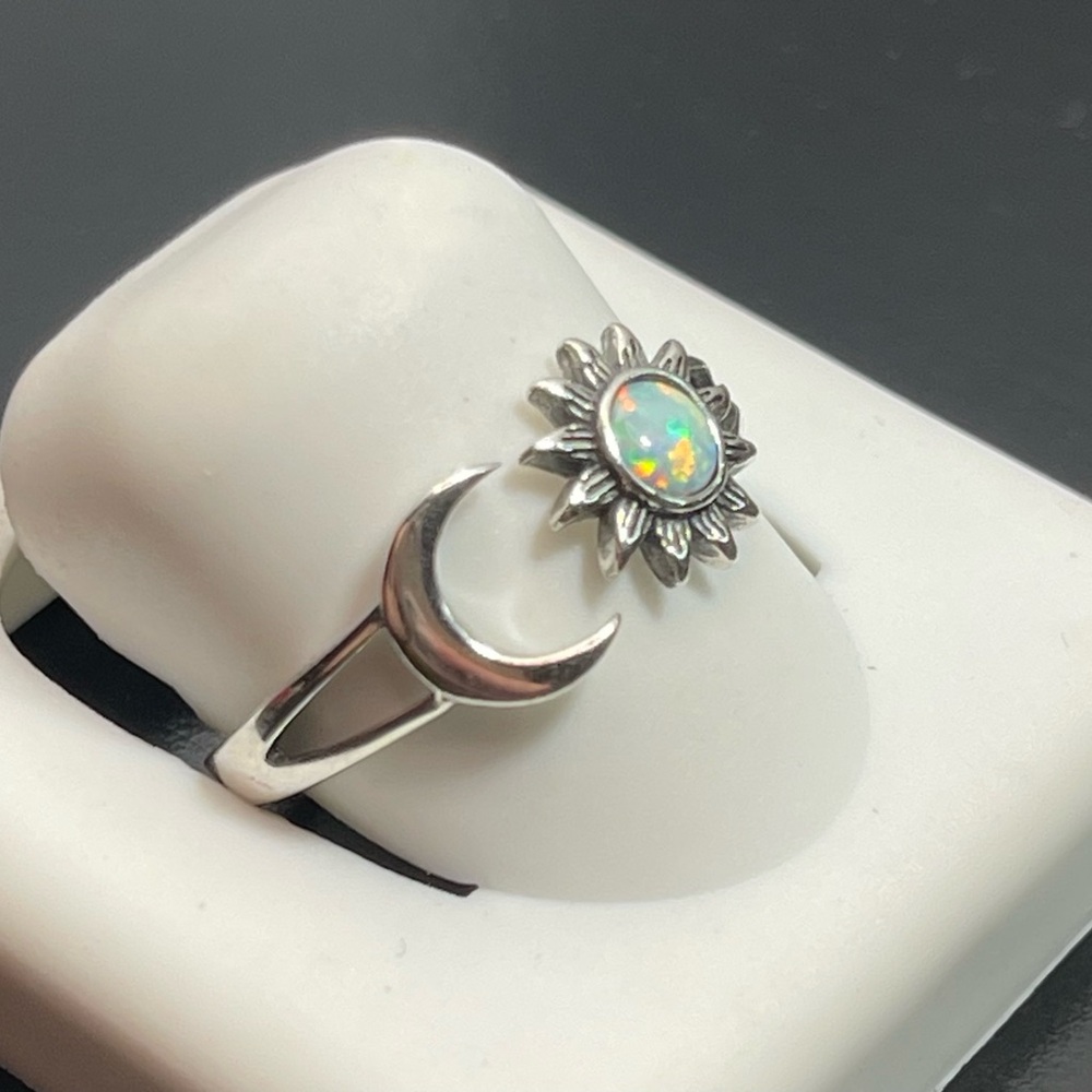 Sterling Silver Sun Moon Ring Adjustable Size 6 T… - image 3
